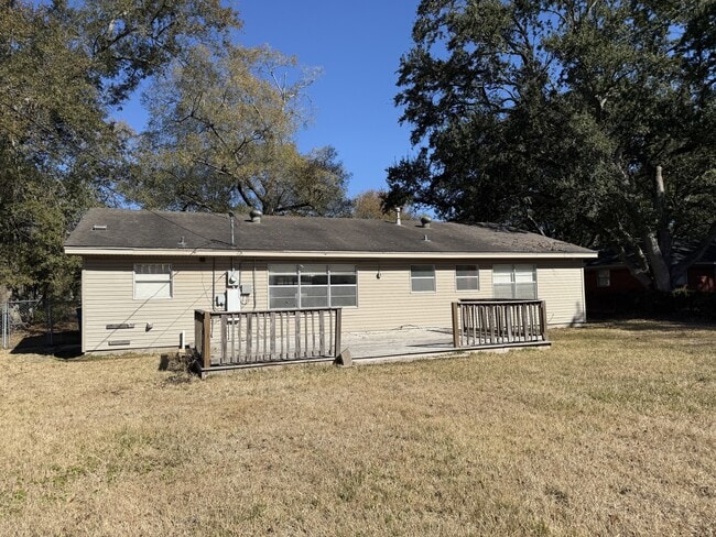 Building Photo - 7765 Coburn Dr