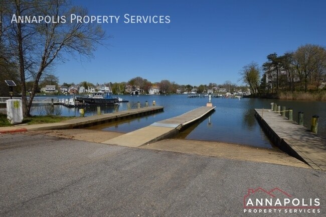 Building Photo - 1117 Primrose Ct