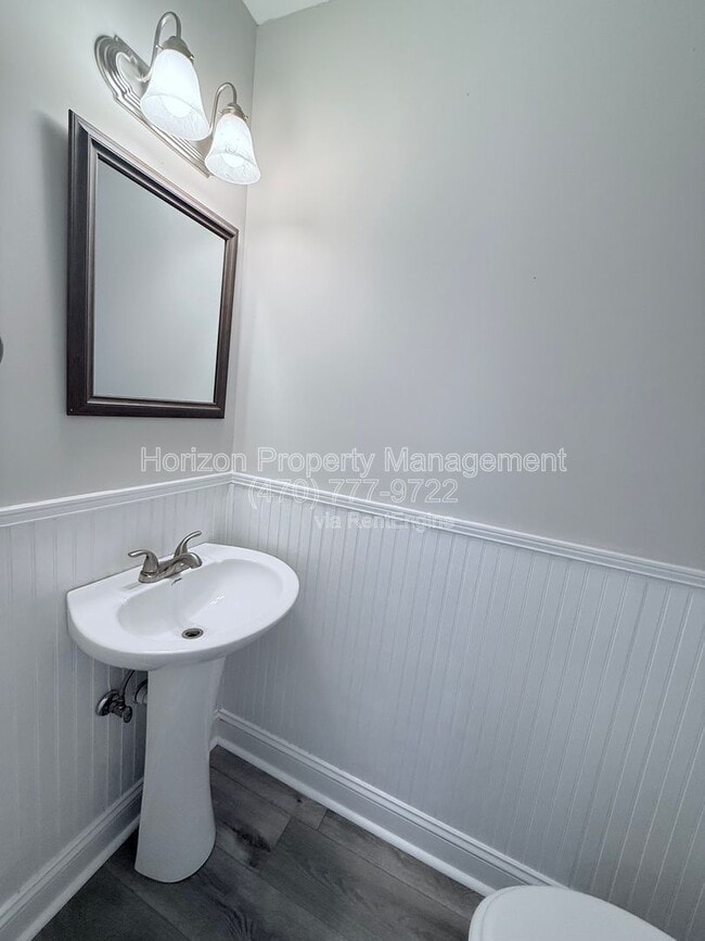 Building Photo - 2498 Hidden Cove Ct