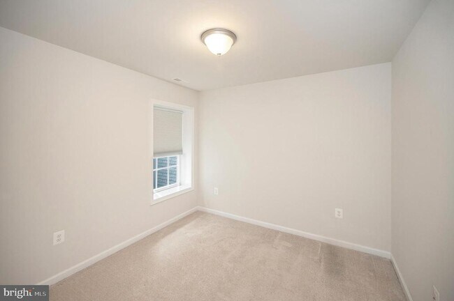 Building Photo - 1092 Aspen Rd