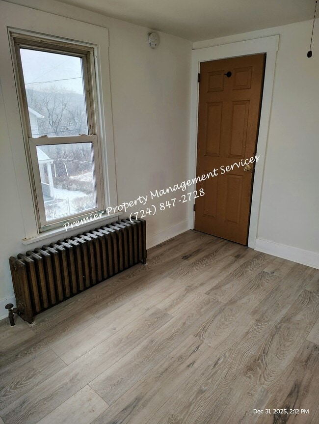 Building Photo - 200 Jarvis St