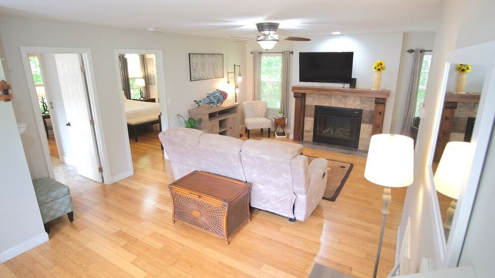 Building Photo - 283 Shiloh Ln