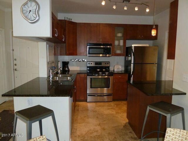 Building Photo - 5345 E Van Buren St