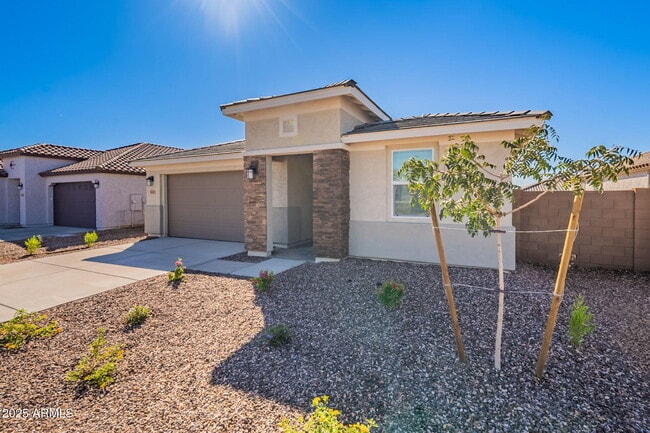 Building Photo - 8147 E Paloma Ave