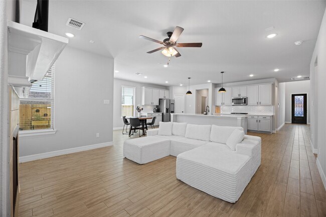 Building Photo - 108 Yellow Perch Wy