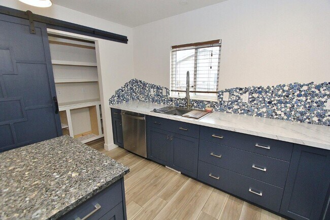 Building Photo - Single-Level Home in Quiet Neighborhood