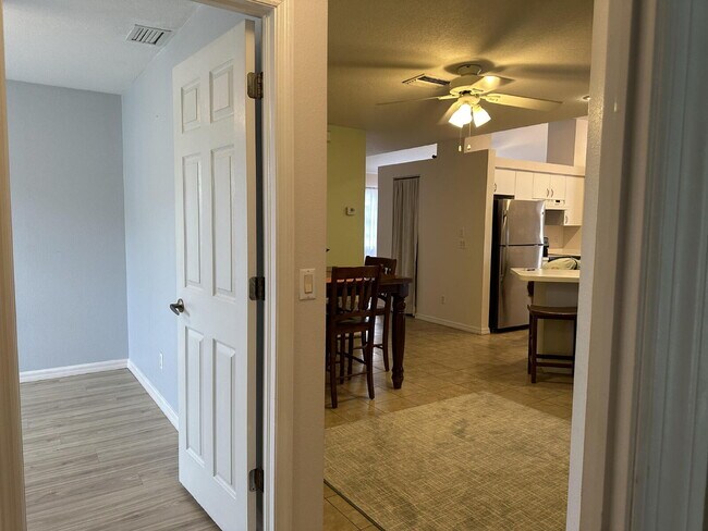 Building Photo - You'll love this charming 3/2/2 home in th...