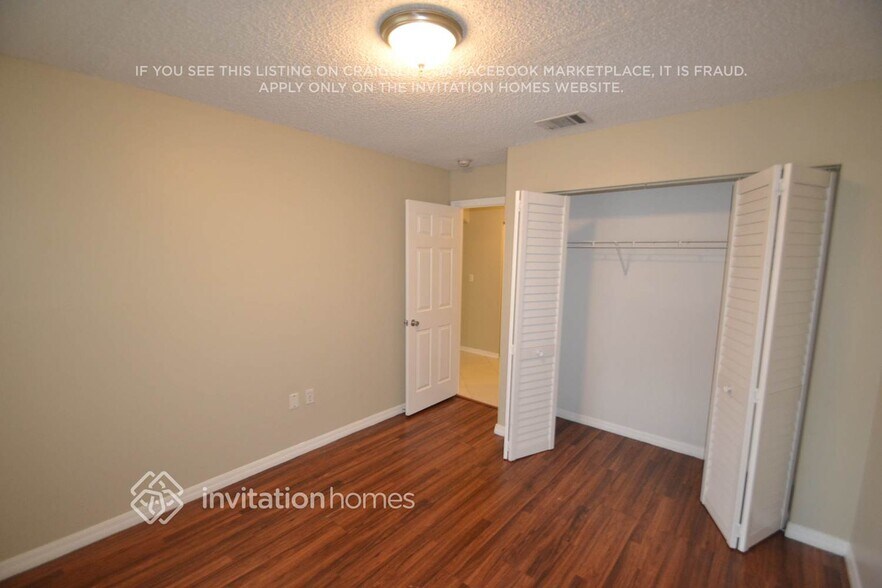 Building Photo - 2333 NW 195th Ave