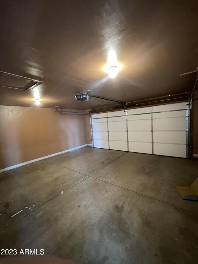 Building Photo - 4101 Santa Fe Ave