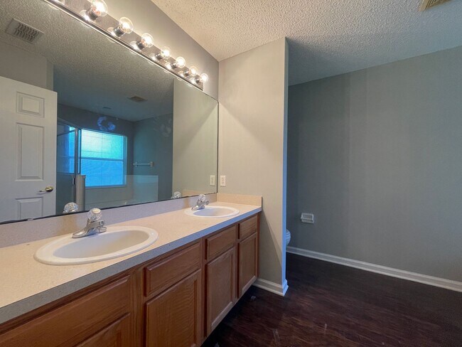 Building Photo - 9374 Daniel's Mill Dr