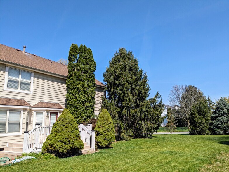 Building Photo - 9503 Wayne Brown Dr