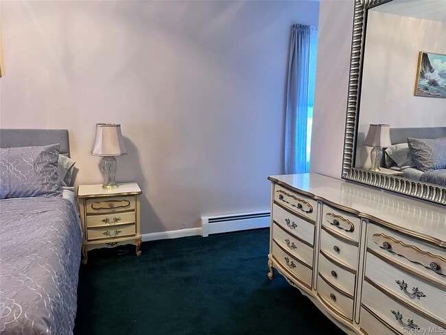 Building Photo - 13 Herlings Rd