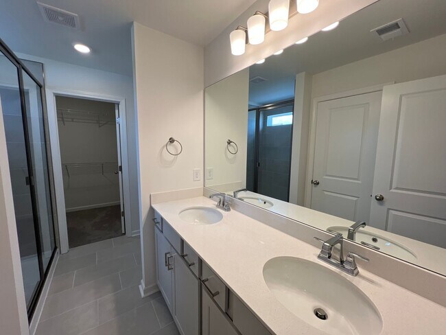 Building Photo - Beautiful New Construction in Blakeney Sub...