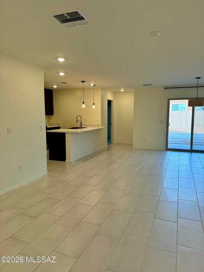 Building Photo - 10518 W Harrigan Dr
