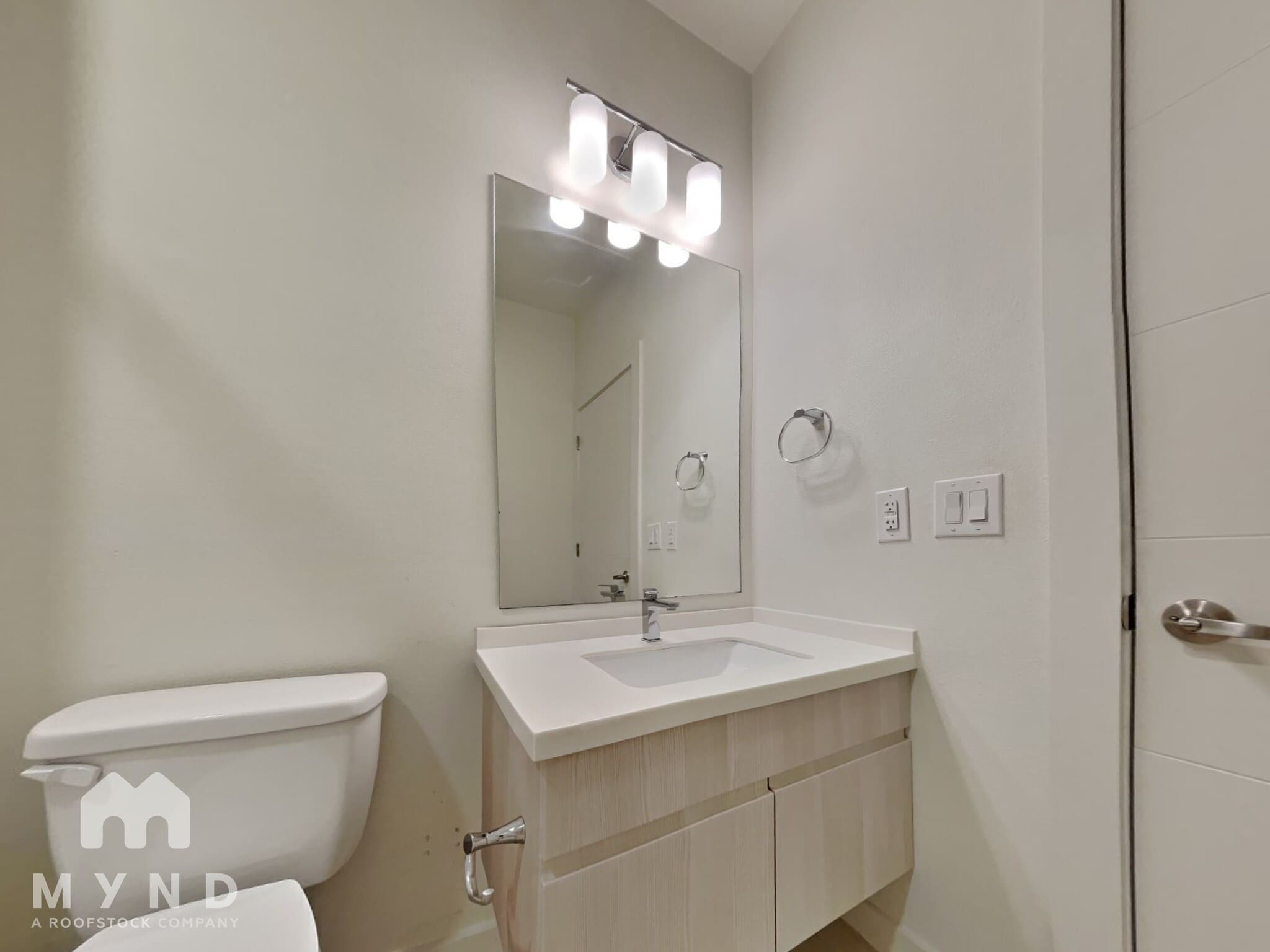 Building Photo - 7805 Cooper Ln