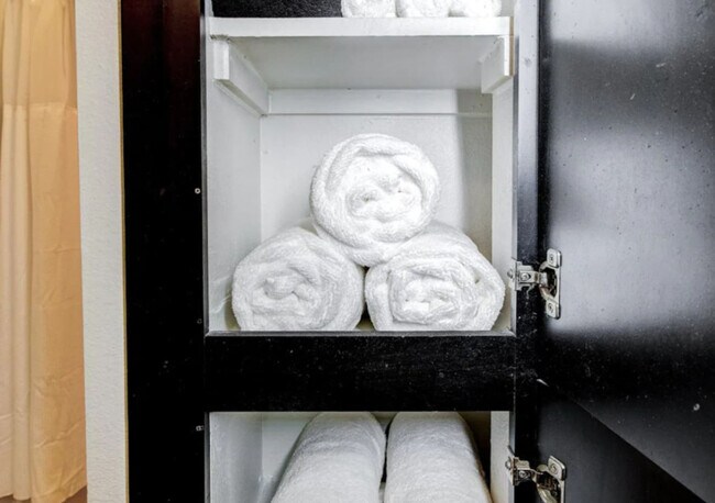 Building Photo - 2901 Indiana St