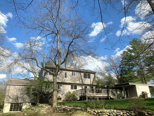 Building Photo - 1 Balfour St