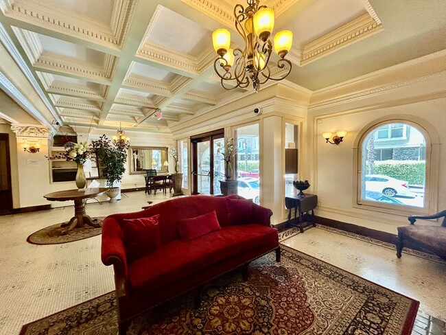 Building Photo - 7th Floor Studio Condo in Historic Buildin...