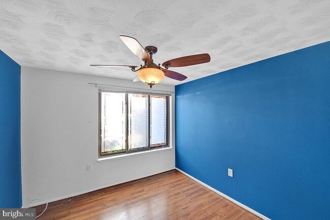 Building Photo - 13257 Wonderland Way