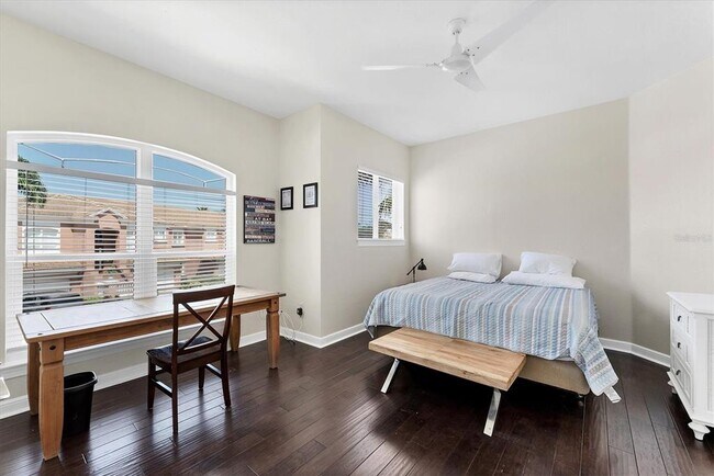 Building Photo - 5469 46th Ct W