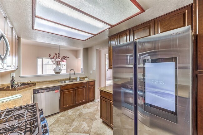 Building Photo - 337 Seine Way