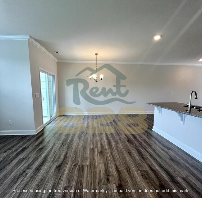 Building Photo - 146 Creekview Rd