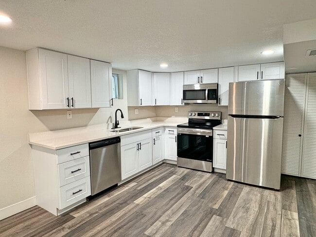 Building Photo - 3250 Meade St