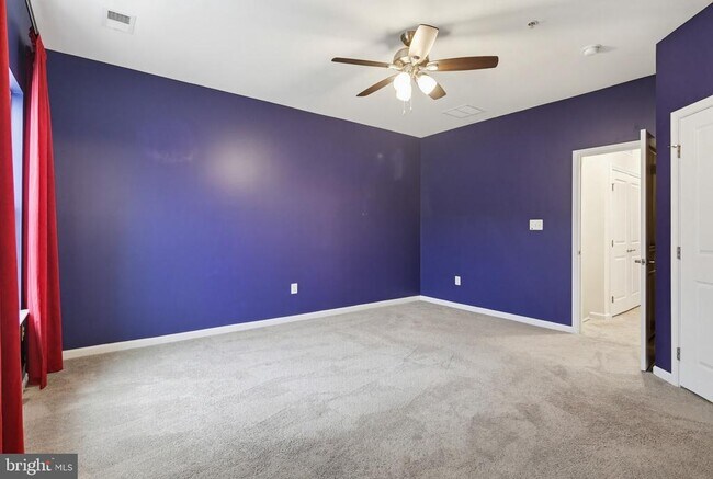 Building Photo - 7408 Wild Honey Way