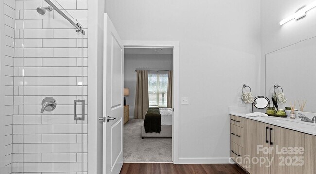 Building Photo - 5120-5177 77 Center Dr