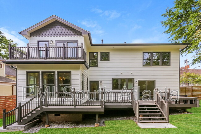 Building Photo - 116 3rd Ave