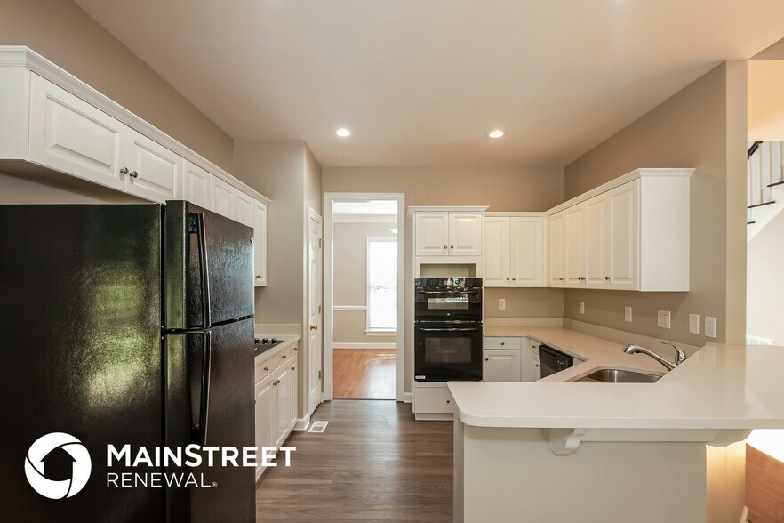 Building Photo - 9526 Arborview Ct