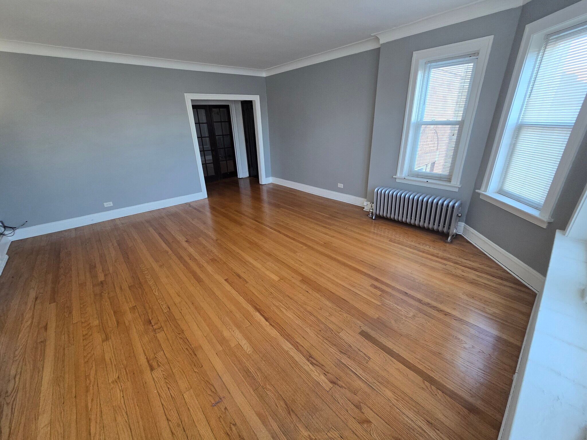 Building Photo - 7846 S Cregier Ave
