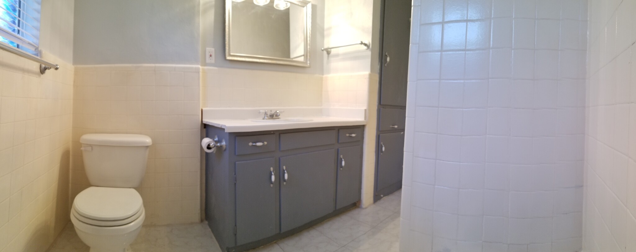 Bathroom - 10833 Marchant Cir