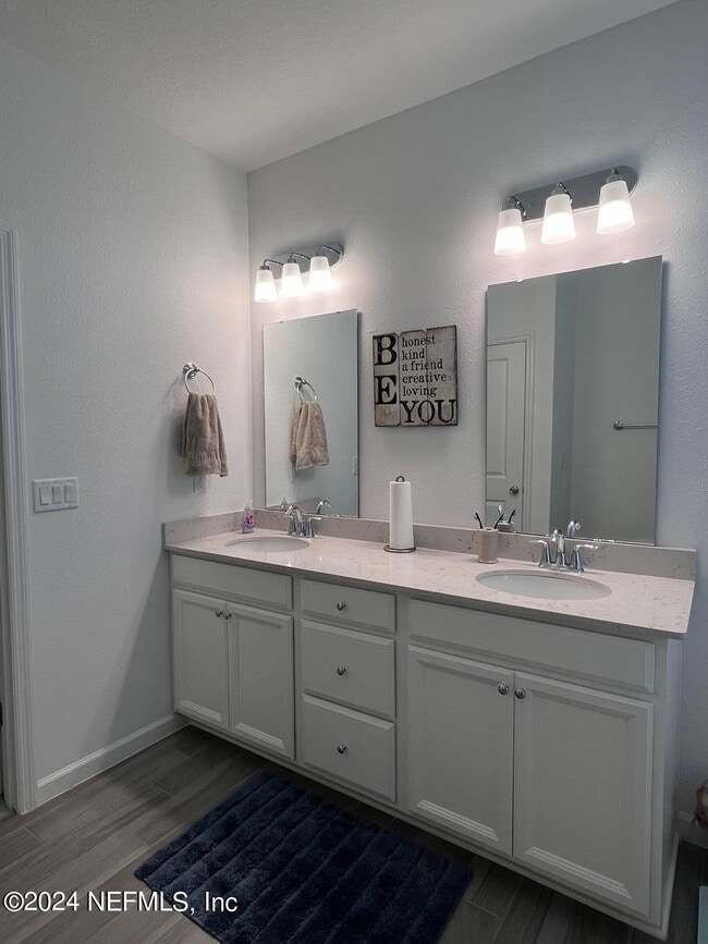 Building Photo - 1045 Brown Bear Run