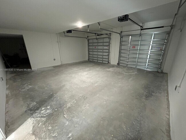 Building Photo - 14608 SW 261 St Ter