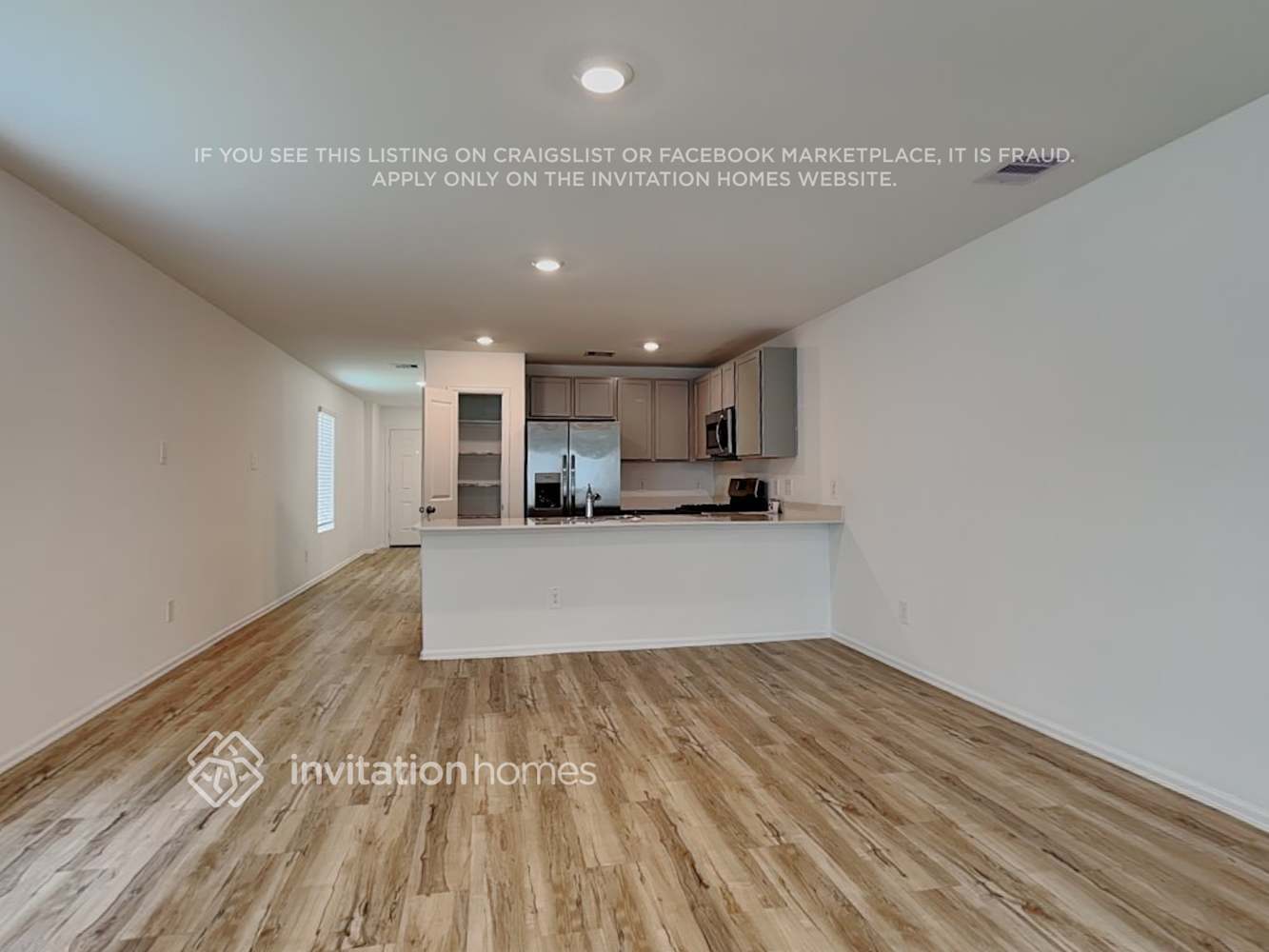 Building Photo - 18714 Mercer Fls Dr
