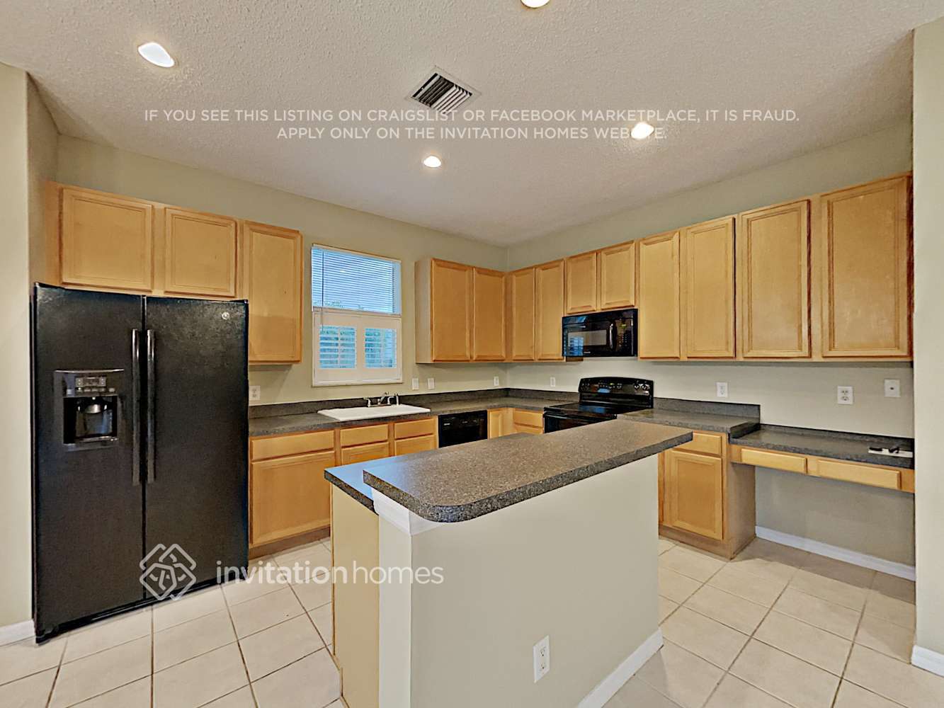 Building Photo - 391 Oak Springs Ct