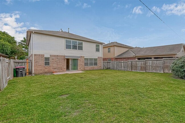 Building Photo - 11918 Solon Springs Dr