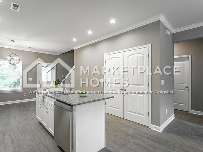 Building Photo - 1307 Vance Rd