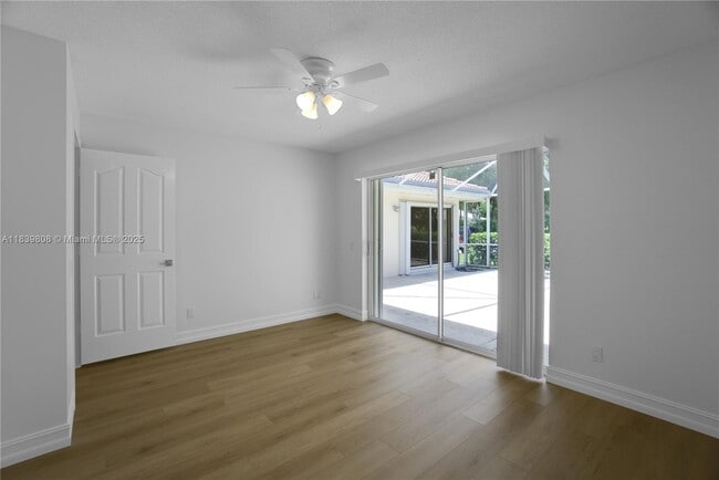 Building Photo - 9189 Sun Terrace Cir
