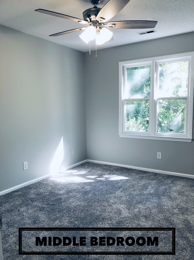 Building Photo - 516 Brent Rd