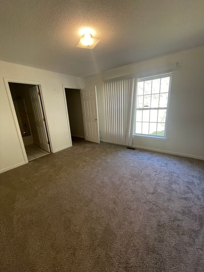 Building Photo - 3 Bedroom 2 Bath Home near downtown Greenv...