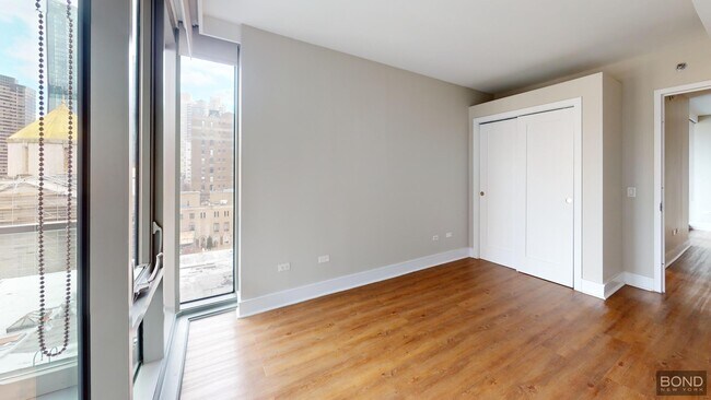 Building Photo - 237 E 34th St