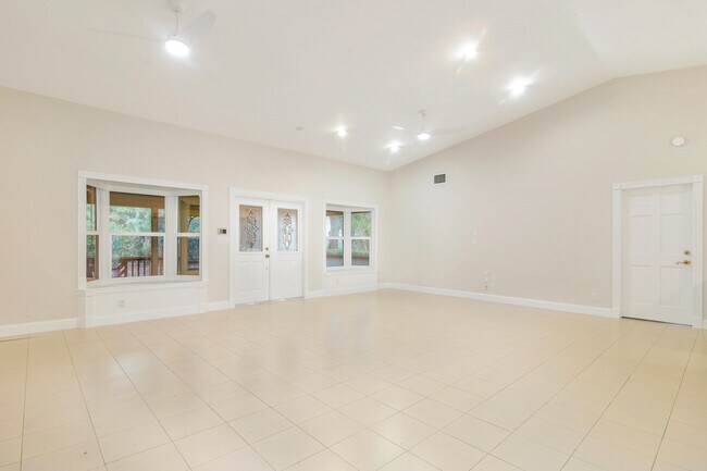 Building Photo - 14204 Broken Wing Ln