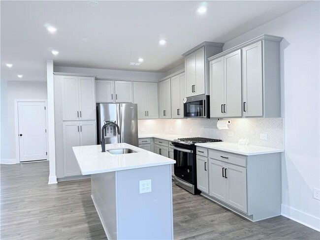 Building Photo - 4395 Declan Dr