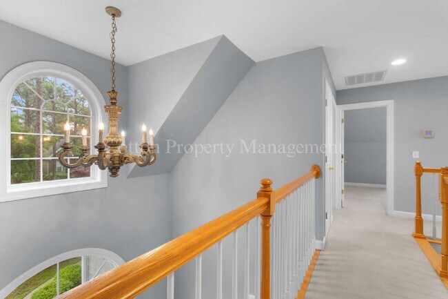 Building Photo - 4728 Wedgefield Dr