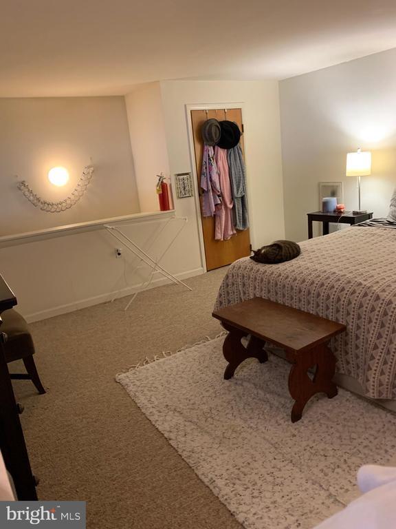 Building Photo - 2837 Cambridge St