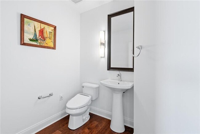 Building Photo - 270 17th St NW