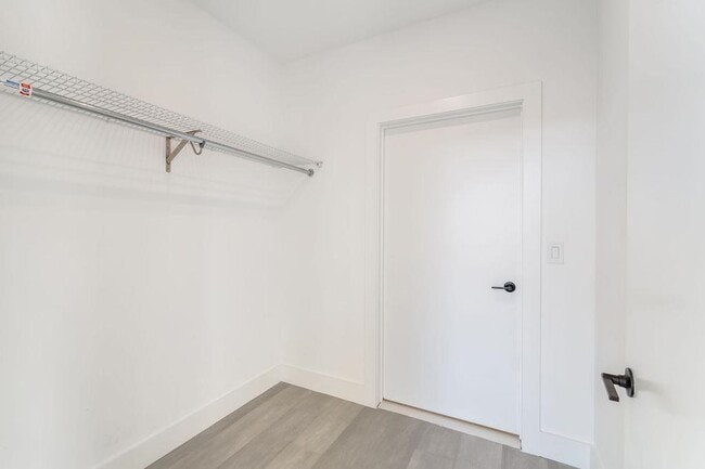 Building Photo - 43-45 W 32nd ST Unit 305