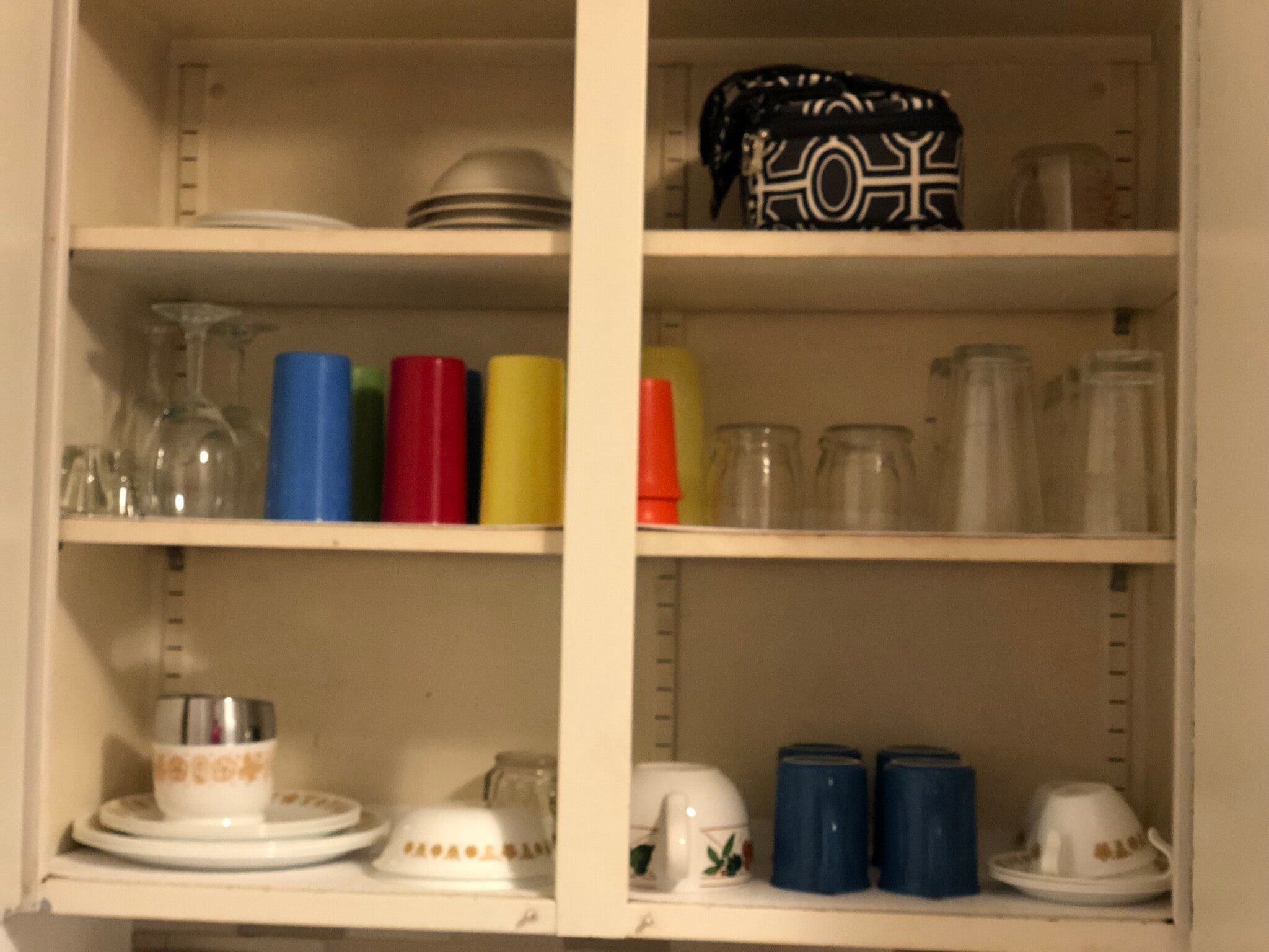 Kitchen cabinets - 216 Green Ave